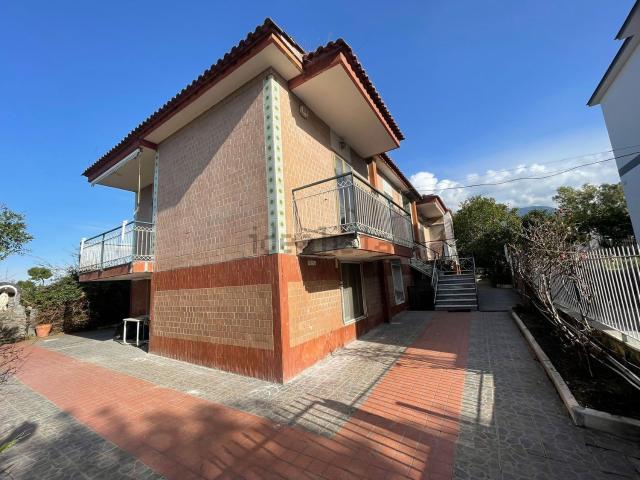 Casa in vendita a Portici, Campania