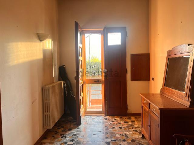 Casa in vendita a Montemurlo, Toscana
