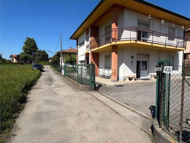 Casa in vendita a Oneda, Sesto Calende
