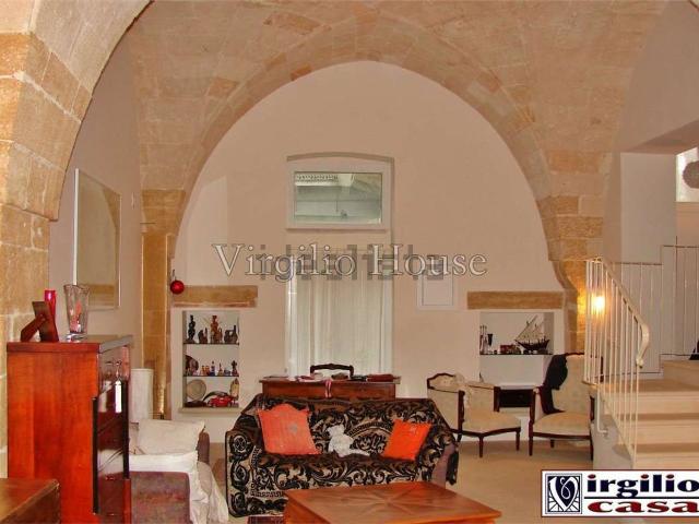 Casa in vendita a Centro, Puglia
