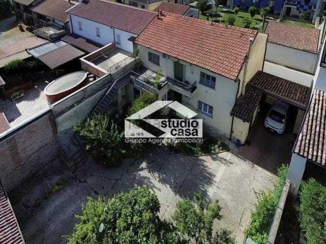 Casa in vendita a Salvirola, Lombardia