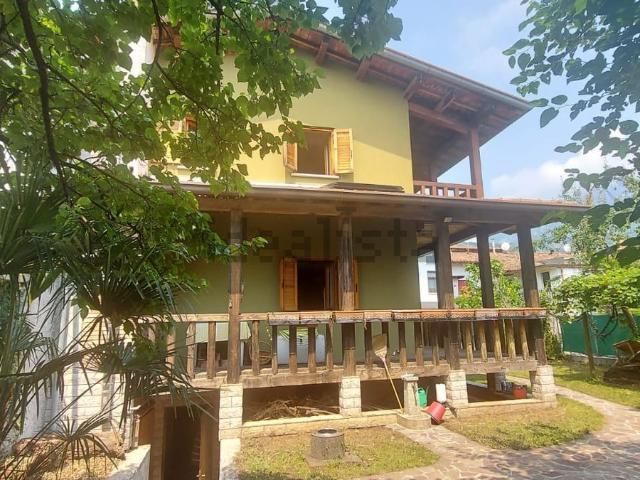 Casa in vendita a Montereale Valcellina, Friuli-Venezia Giulia