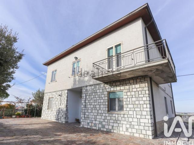 Casa in vendita a Marche, Ancona