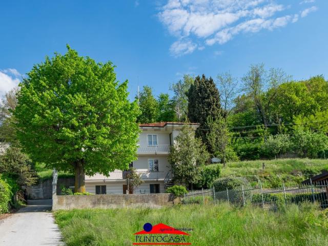 Casa in vendita a Località Rella, Villar San Costanzo