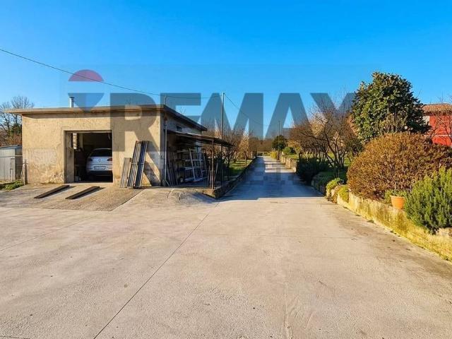 Casa in vendita a Tufo, Campania