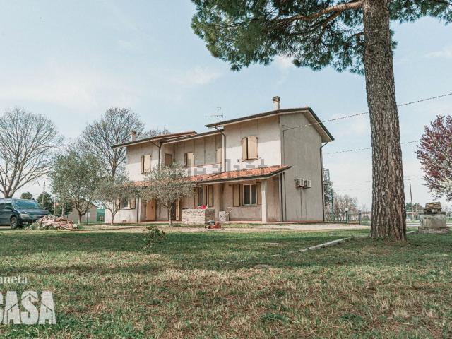 Casa in vendita a Unione dei comuni Valle del Savio, Cesenà