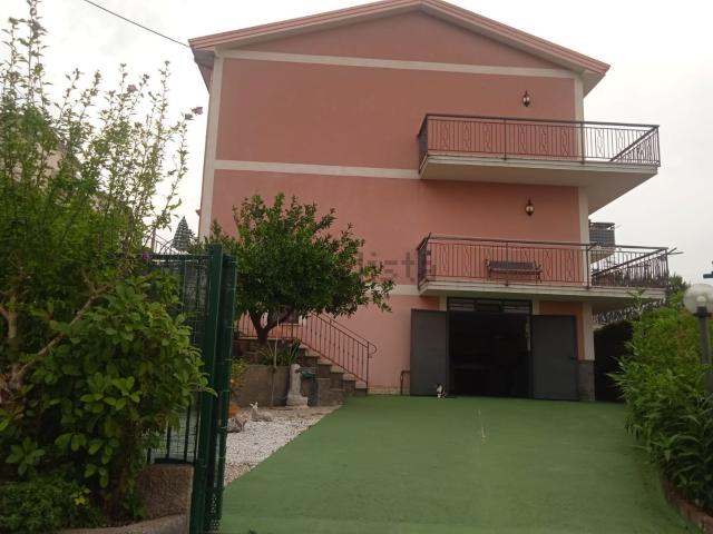 Casa in vendita a Calabria, Cosenza
