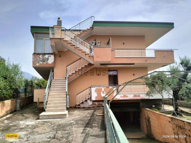 Casa in vendita a Gianola, Formia