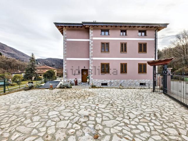 Casa in vendita a Due Cossani, Dumenza