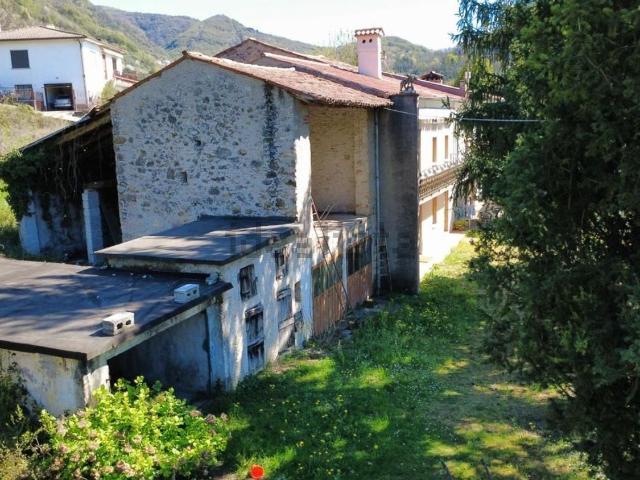 Casa in vendita a Calvene, Veneto