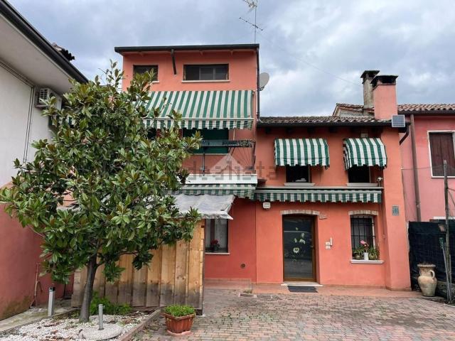 Casa in vendita a Colbertaldo, Vidor