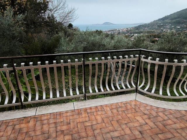 Casa in vendita a Formia, Lazio