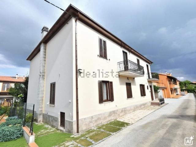 Casa in vendita a Spoleto, Umbria
