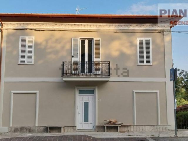 Casa in vendita a Villa Sant'Antonio, Marche