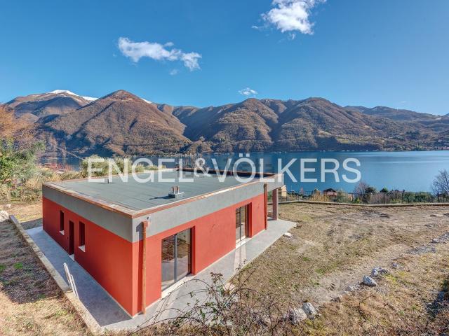 Casa in vendita a Porlezza, Lombardia
