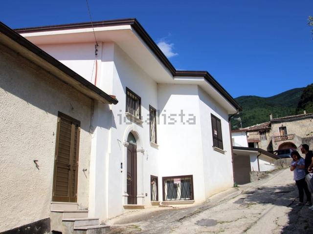 Casa in vendita a Gioia Sannitica, Campania