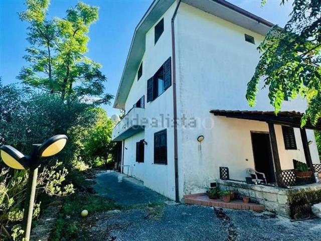 Casa in vendita a Montefredane, Campania