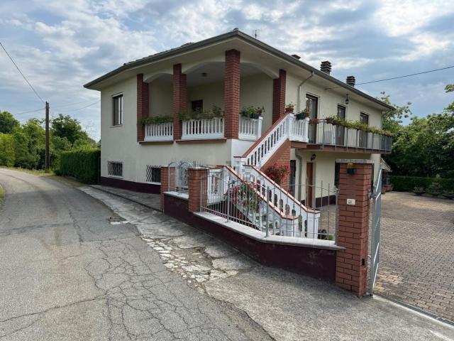 Casa in vendita a Piemonte, Asti