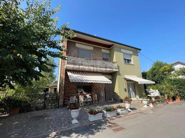 Casa in vendita a Russi, Reggio Emilia