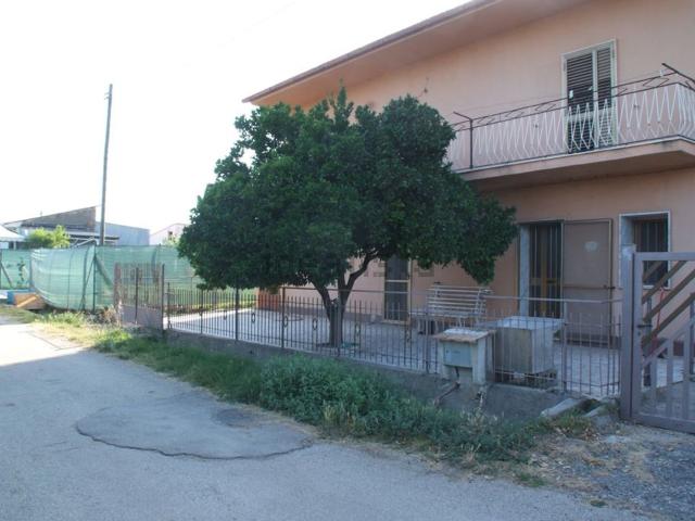 Casa in vendita a Presenzano, Campania