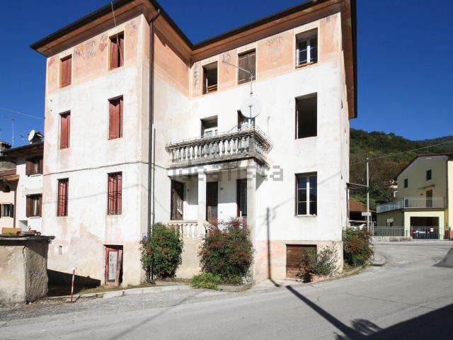 Casa in vendita a Calvene, Veneto