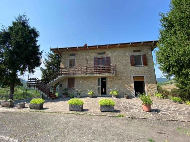 Casa in vendita a Appennino Reggiano, Re