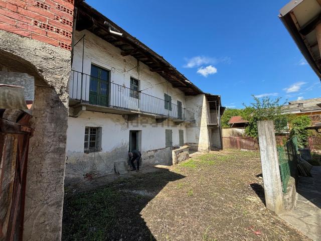 Casa in vendita a Fenoglio, Piemonte