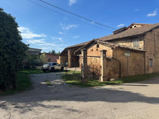 Casa in vendita a La Fossa, Bibbiano