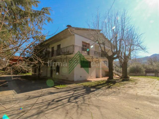 Casa in vendita a Montorio Al Vomano, Abruzzo
