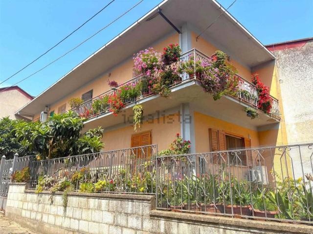 Casa in vendita a Carinola, Campania