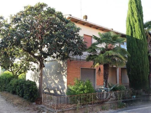 Casa in vendita a Bettolle, Sinalunga