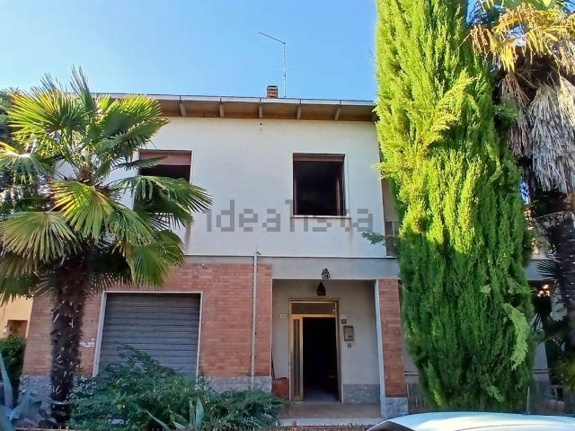 Casa in vendita a Bettolle, Sinalunga