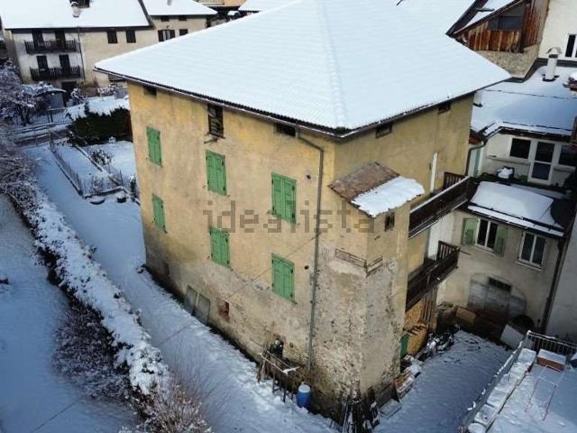 Casa in vendita a Comunità della Valle di Sole, Malè
