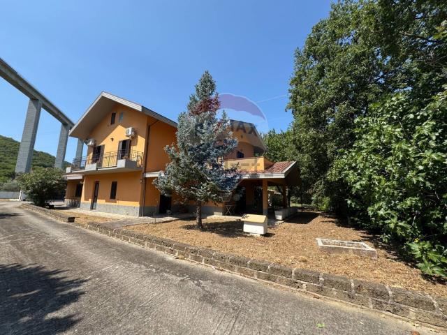 Casa in vendita a Villa Santa Maria, Abruzzo