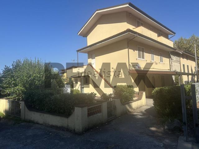 Casa in vendita a Massarosa, Toscana