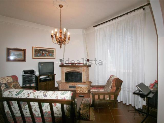 Casa in vendita a Abbadia di Montepulciano, Montepulciano