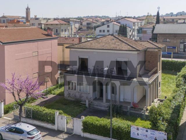 Casa in vendita a Marche, Pesaro E Urbino