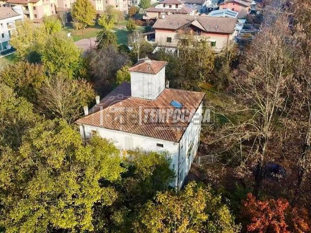 Casa in vendita a Tresinaro - Secchia, Re