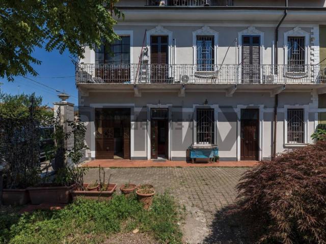 Casa in vendita a Santi Apostoli, Busto Arsizio