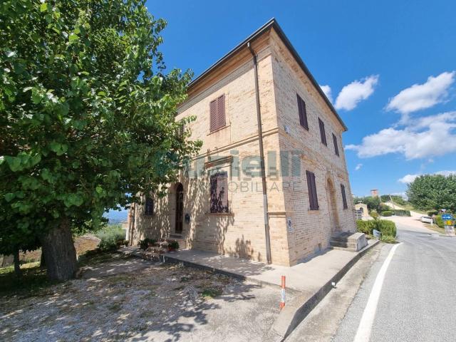 Casa in vendita a Marche, Fermo