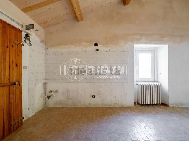 Casa in vendita a Unione di Comuni della Romagna Forlivese, Modigliana