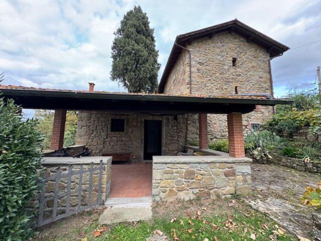 Casa in vendita a Poppi, Toscana