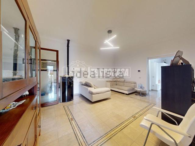 Casa in vendita a Lizzanello, Lecce