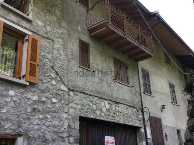 Casa in vendita a Comunità montana della valle Camonica, Losine