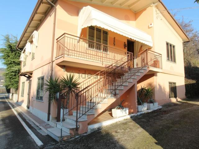 Casa in vendita a Gambellara, Veneto