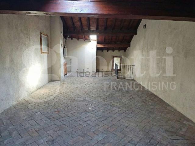 Casa in vendita a Zona Est, Brescia