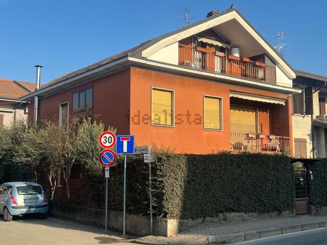 Casa in vendita a Macherio, Lombardia