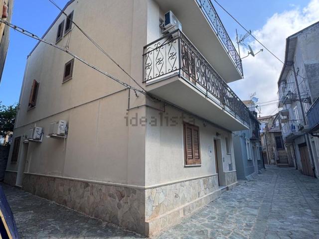 Casa in vendita a Calabria, Catanzaro