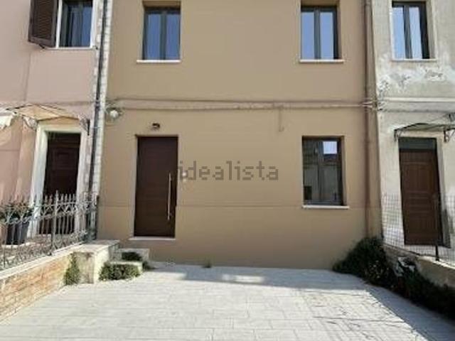 Casa in vendita a Marche, Macerata