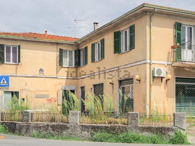 Casa in vendita a Castelnuovo Magra, Liguria